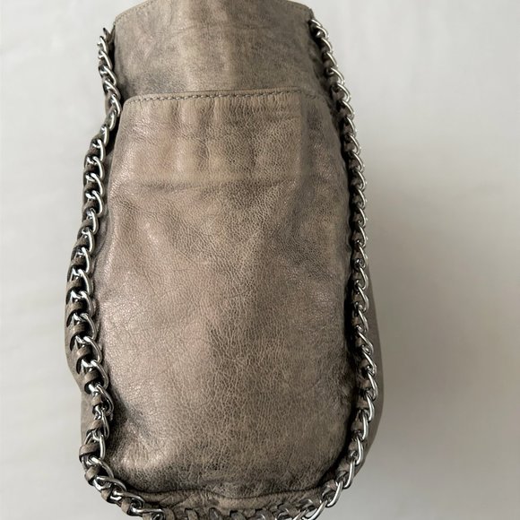 Michael Kors Distressed Platinum Slouchy Leather Bag Chain Detail MK Logo Cover - Picture 9 of 10